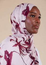 Light Nerine Blooms Print Hijab - Final Sale