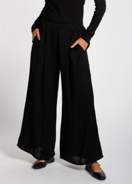Single Pleat Trousers Black - Final Sale